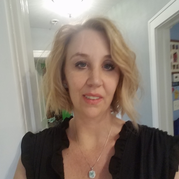 Meet your Posher, Sara - Picture 4 of 15